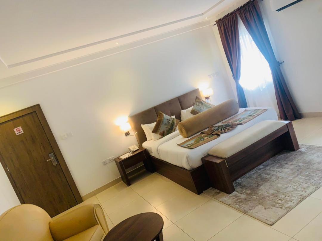 Swiss Pearl Continental Suite Wupa Eksteriør billede