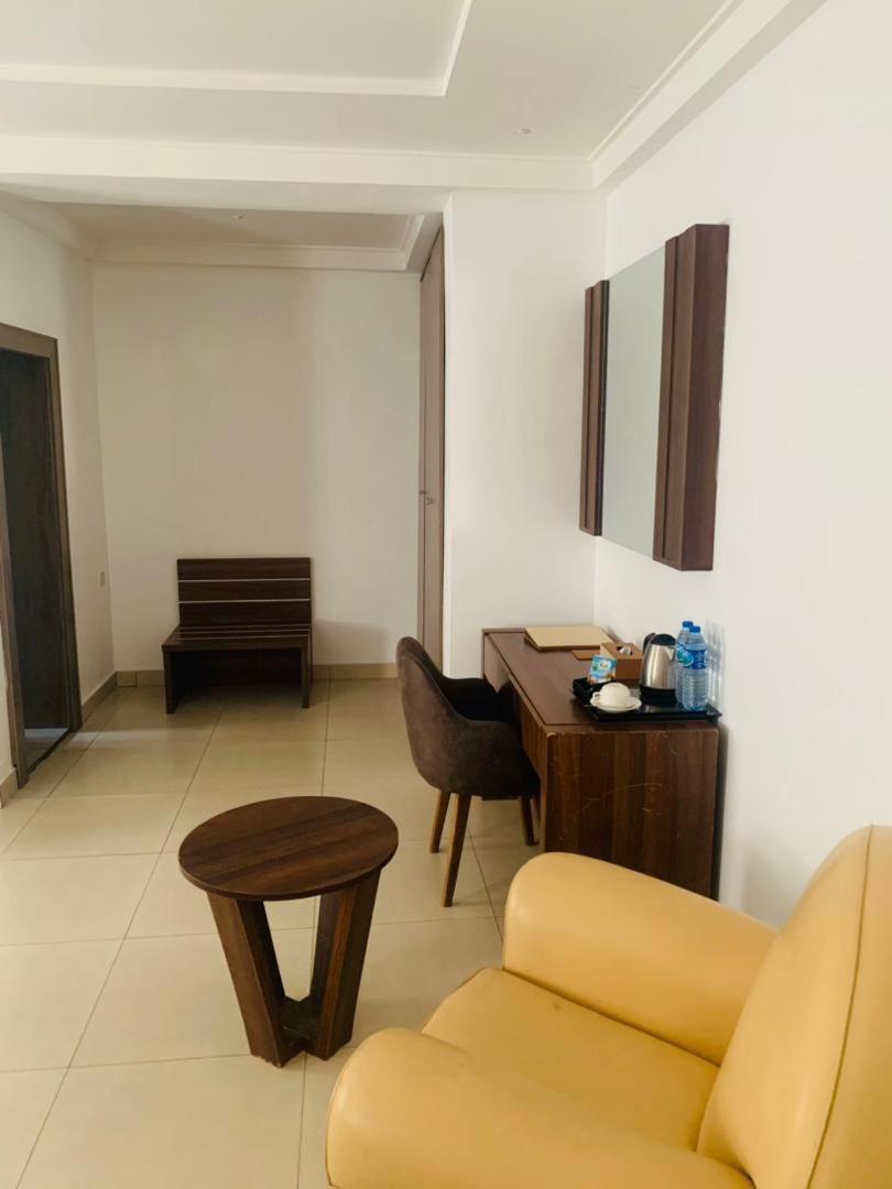 Swiss Pearl Continental Suite Wupa Eksteriør billede