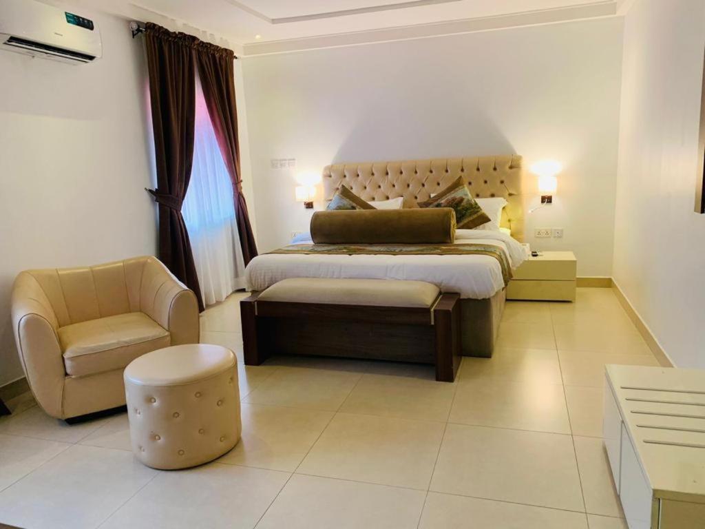 Swiss Pearl Continental Suite Wupa Eksteriør billede