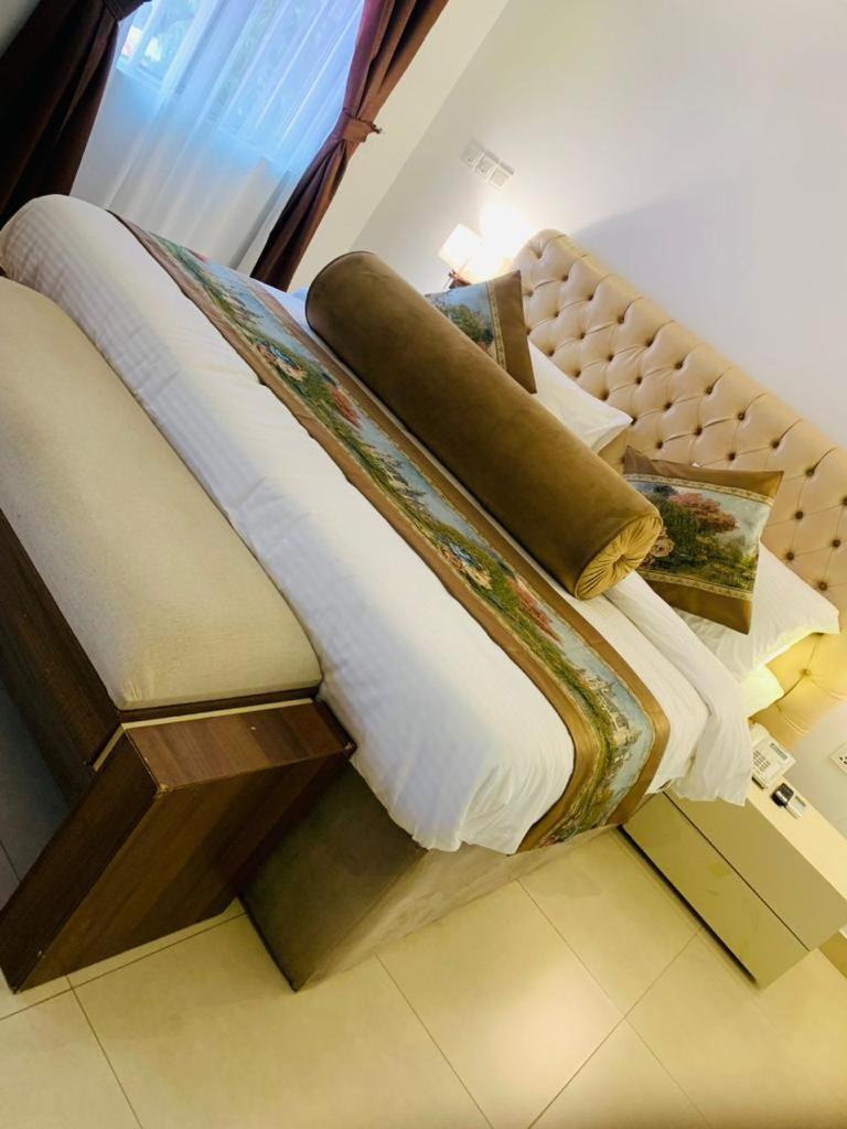 Swiss Pearl Continental Suite Wupa Eksteriør billede