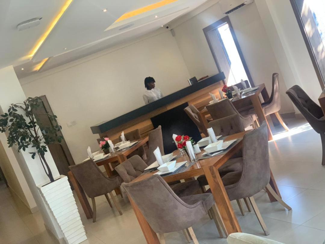 Swiss Pearl Continental Suite Wupa Eksteriør billede